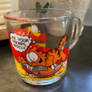1978 Garfield & Odie glass McDonalds Coffee/Tea Cup “Use Your Friends Wisely”